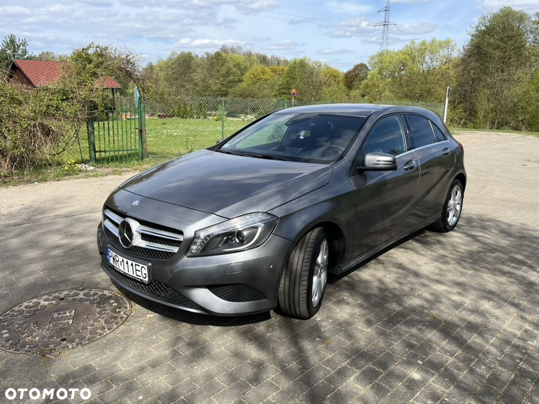 Mercedes-Benz Klasa A 180 (BlueEFFICIENCY) 7G-DCT - 26