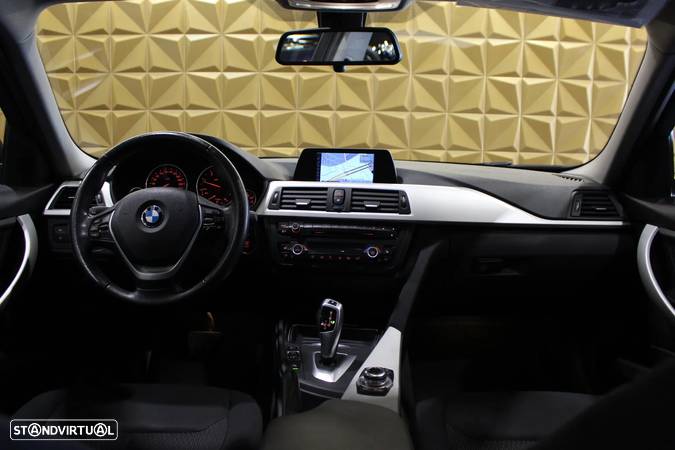 BMW 320 d Touring Auto Line Luxury - 15