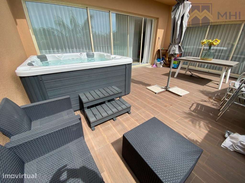 Excelente moradia Bifamiliar T3, a 100 metros da praia em Canidelo-26