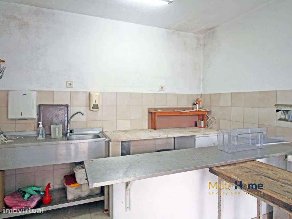 Moradia de 4 frentes em Perosinho-48