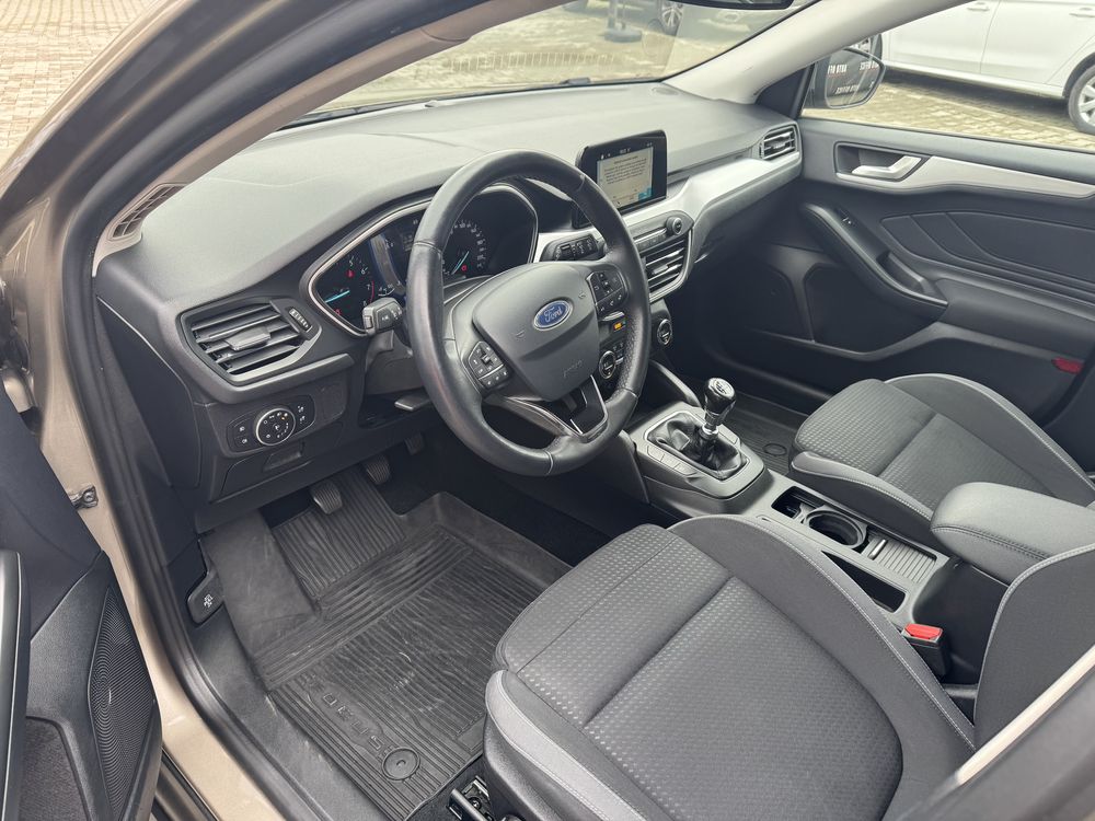 ford focus   1 0 ecoboost active business