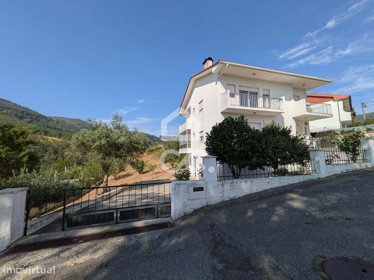 Excelente Moradia à Venda com Ótima Localização – Conforto e Qualidade-33