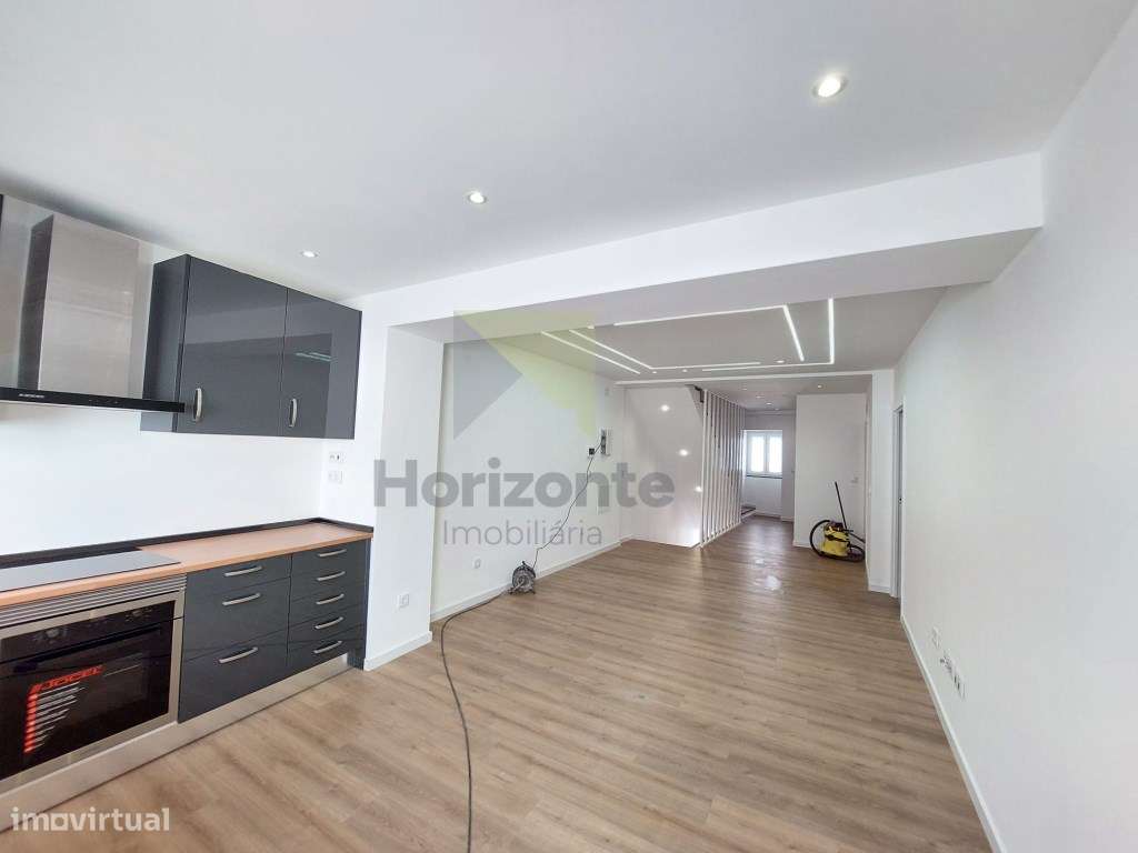 T4 Duplex Totalmente Recuperado no Centro Histórico de Portalegre-5