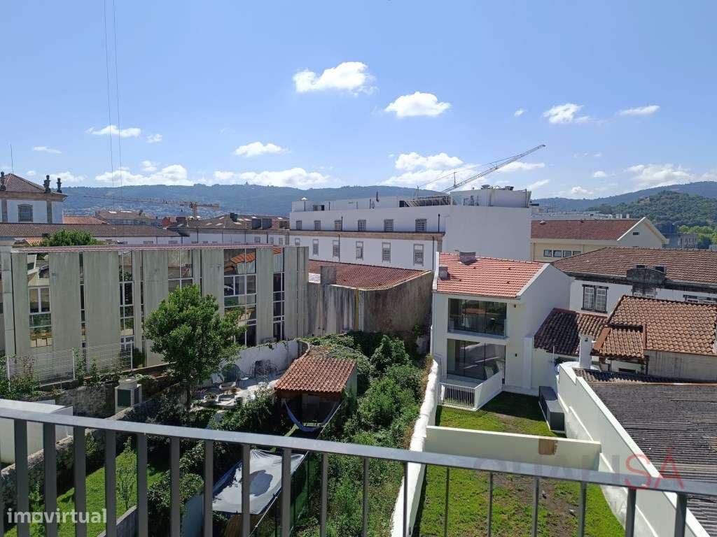 Apartamento T1 novo com varanda, equipado e mobilado, localizado no... - Grande imagem: 5/28