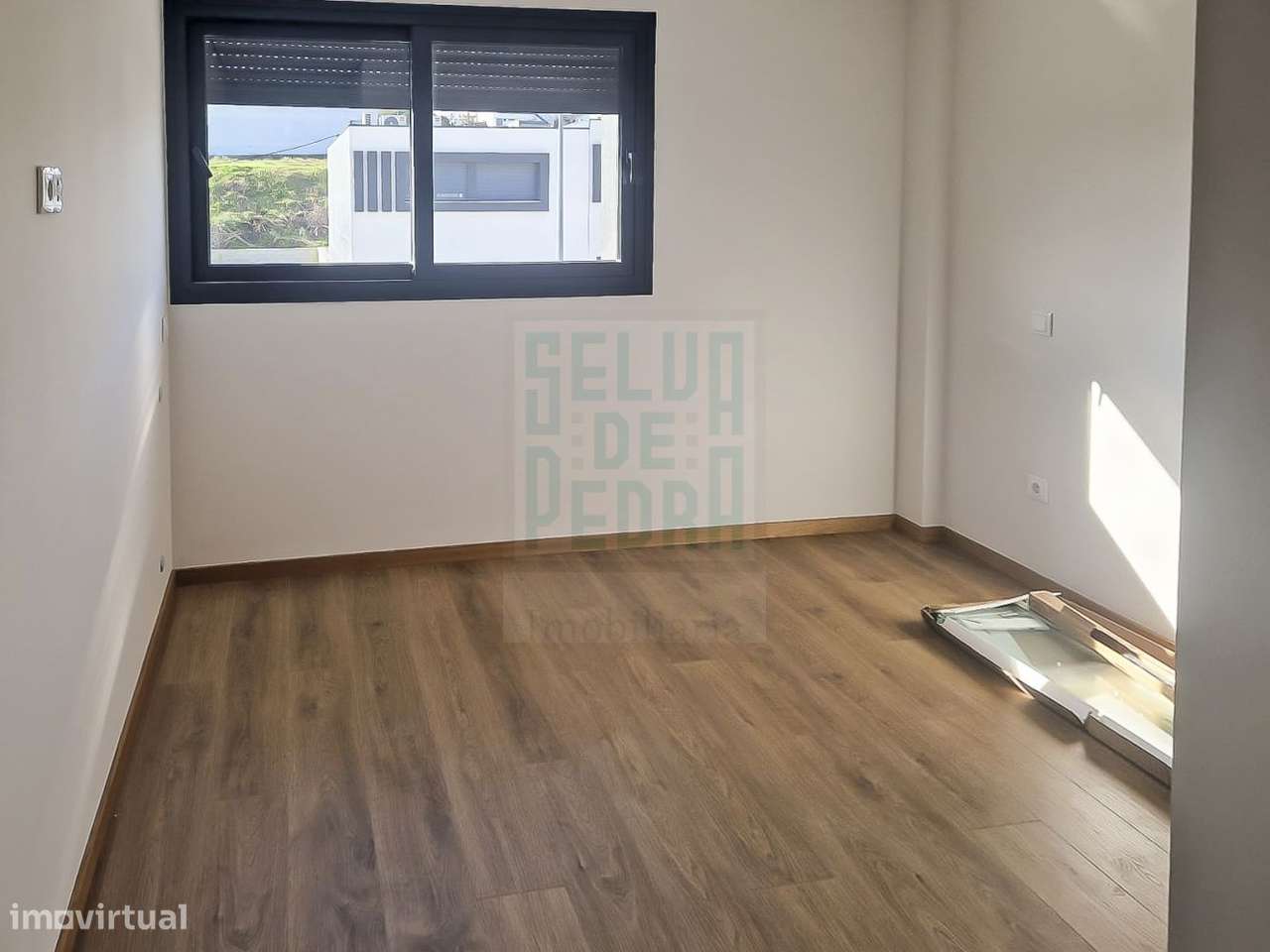 Moradia de 3 frentes V4 Famalicão-27