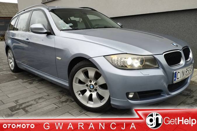 BMW Seria 3 318i Touring - 1