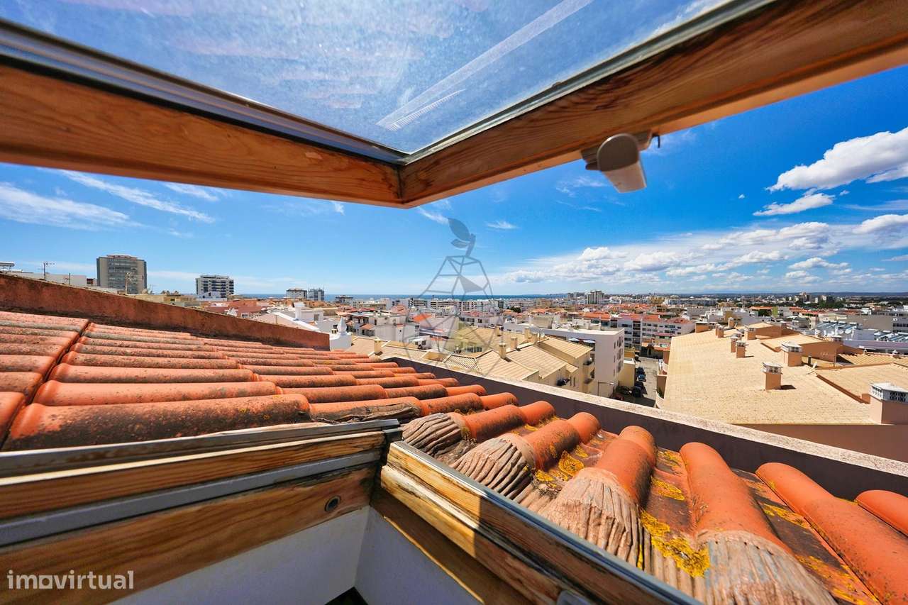 Apartamento T1+3 com Vista Mar do terraço em Quarteira-43