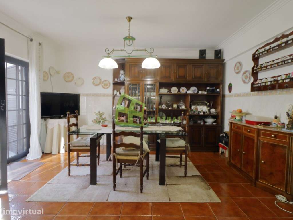 Moradia T3+1 com Quintal, Garagem e Sótão em Vale de Milhaços - Grande imagem: 4/44