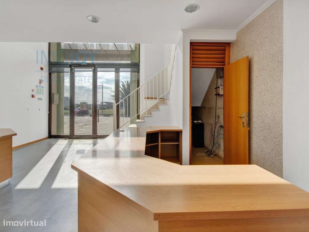 Espaçosa Loja para Venda em Peniche - Grande imagem: 4/26