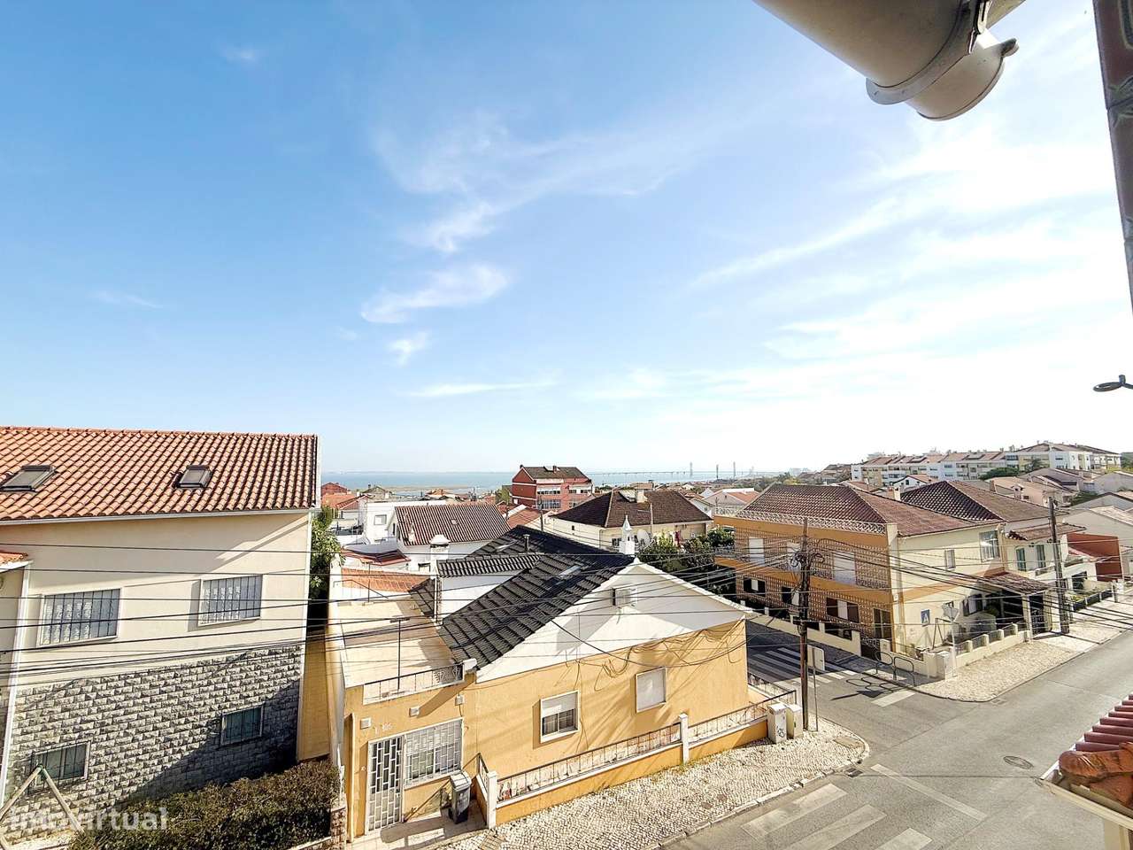 T2 remodelado c/ varanda e vista rio!-18