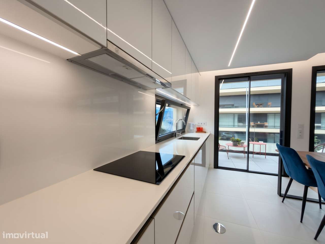 Apartamento T2 COMO NOVO Madalena Varanda 17m2 Lugar de garagem Duplo-7