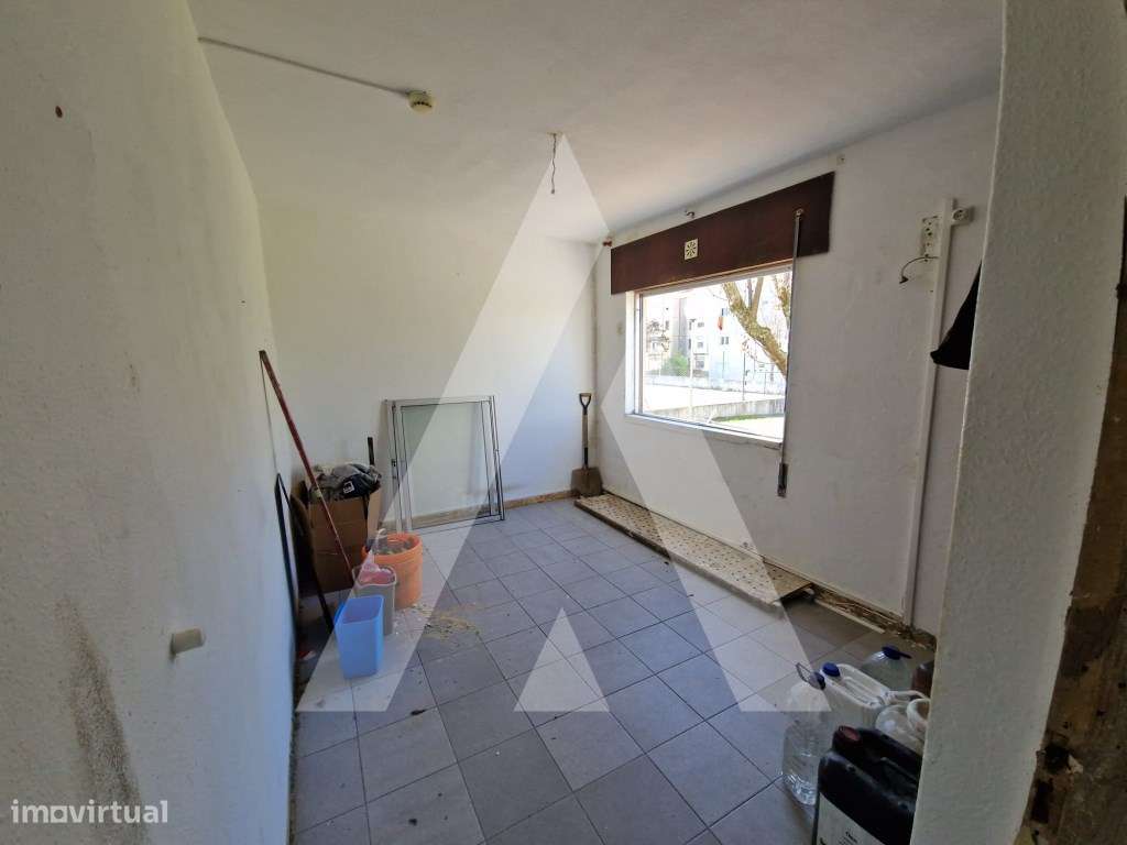 T3 Totalmente Renovado em Santiago - Excelente Oportunidade de Inve...-4