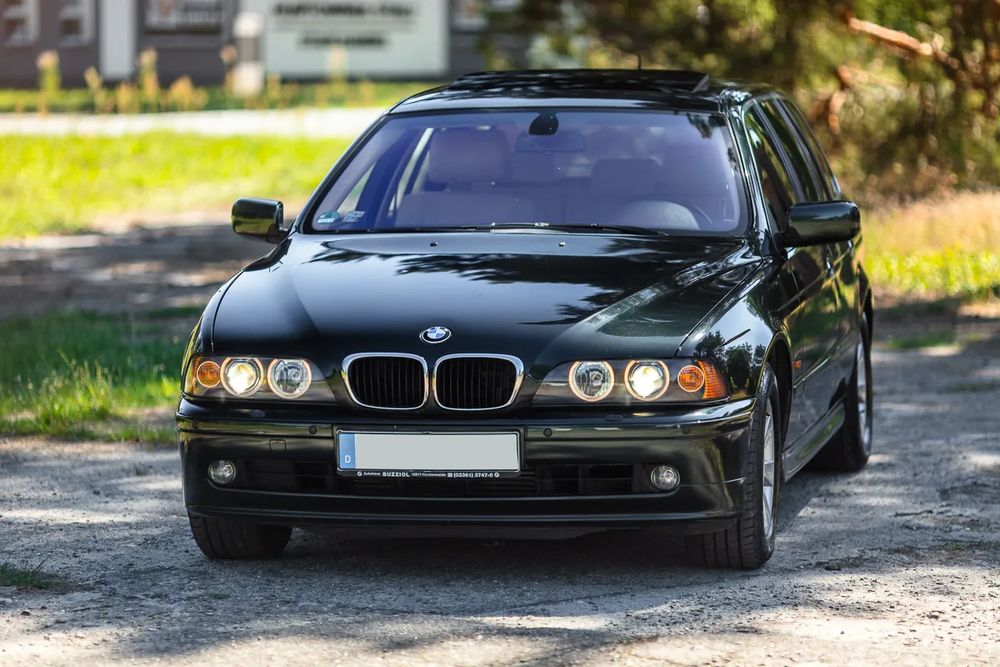 BMW 5 Series E60/E61 525d Touring 2003