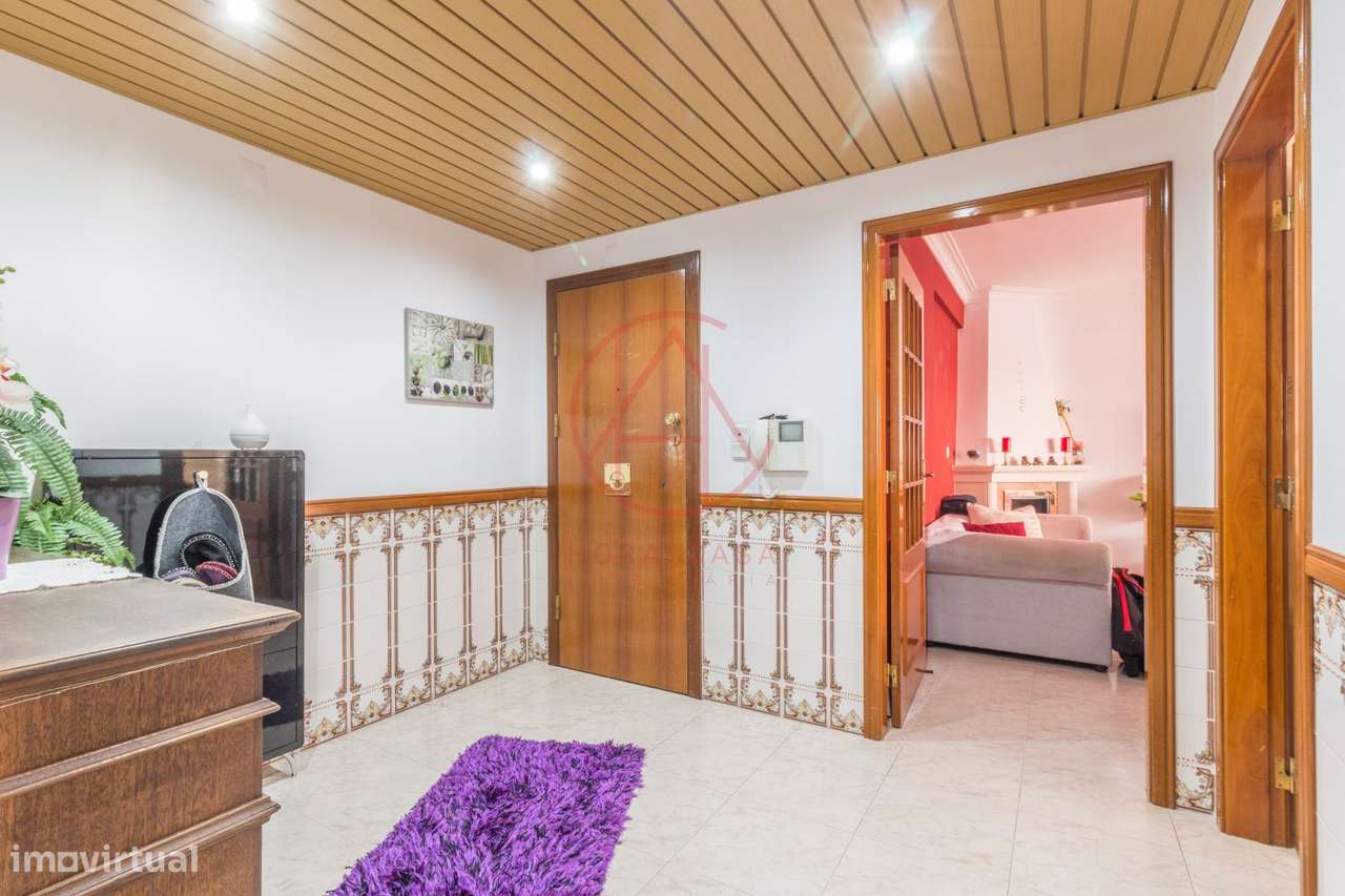 T2 Povoa de Santa Iria com varanda-18