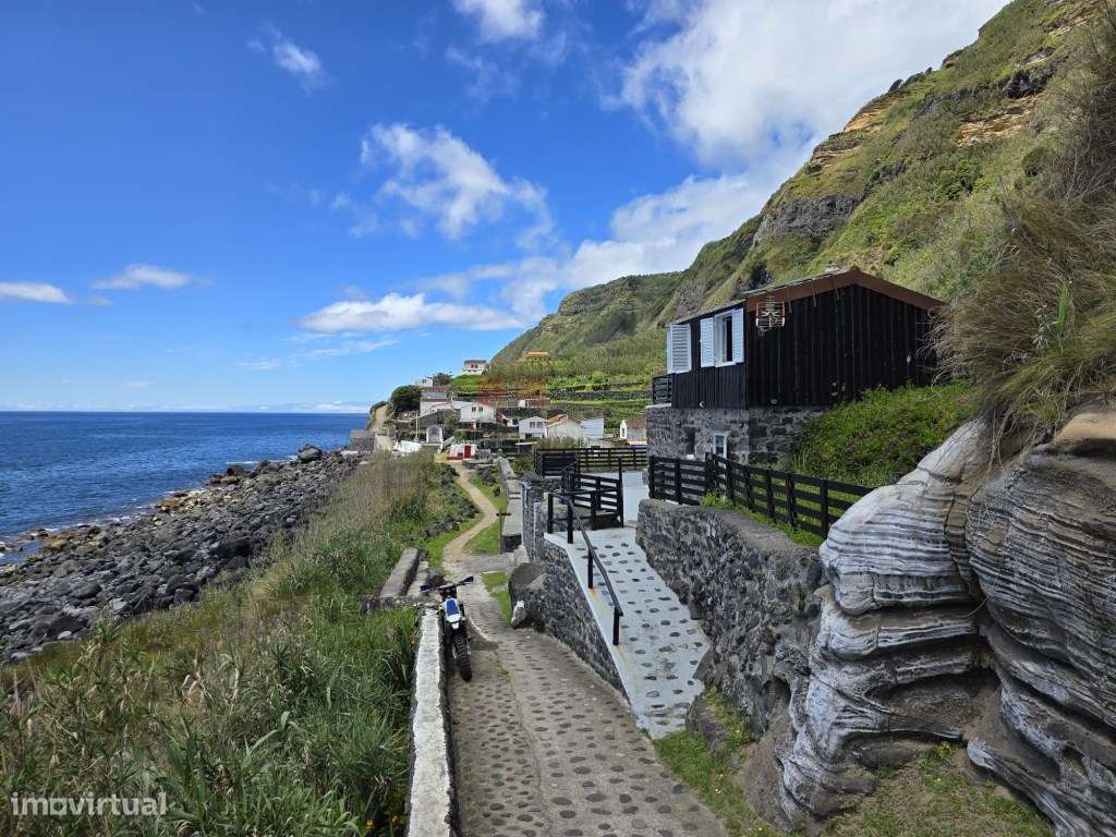 Moradia Isolada T2 -Rocha da Relva-33