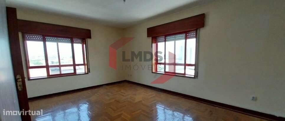 Apartamento T2 com Garagem e Arrumos – Custóias, Matosinhos - Grande imagem: 1/17