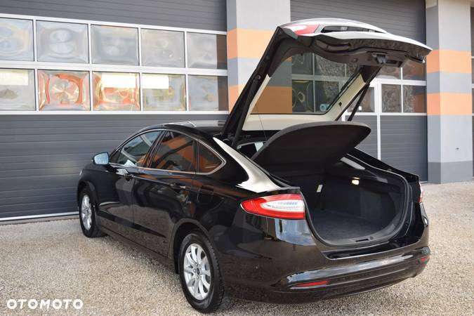 Ford Mondeo 2.0 TDCi Titanium PowerShift - 38