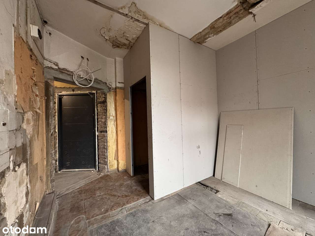 Do remontu! Łazarz, 2 pokoje, 2 piętro, pełna rewitalizacja kamienicy-5