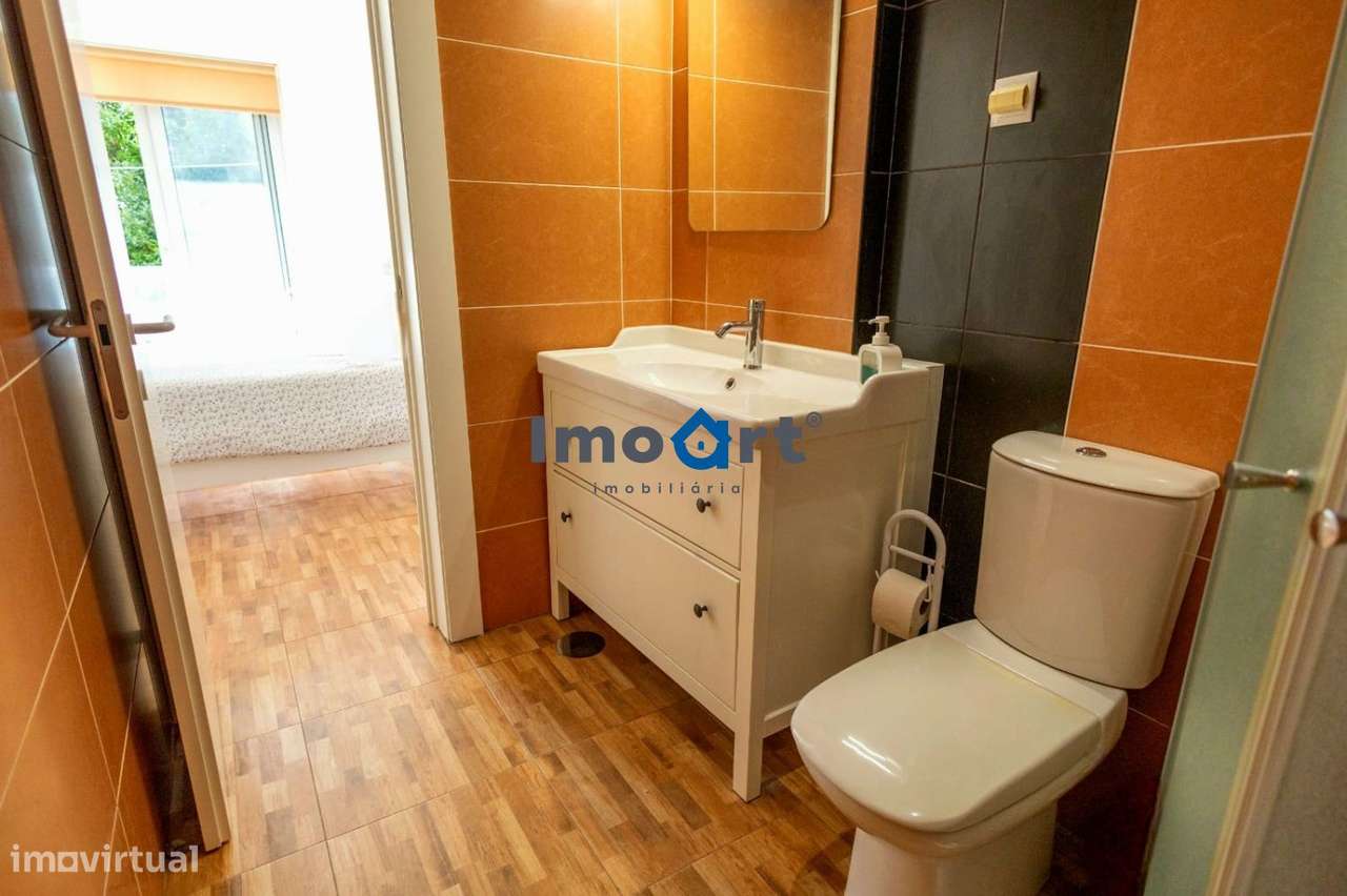 T2 RENOVADO COM VARANDA EXCECIONAL NA PRELADA !-42