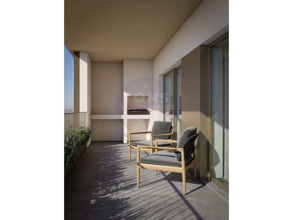 Apartamento T3- Amplitude, Conforto e Localização de Excelência Prédio-7