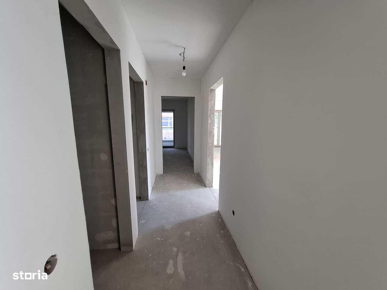 Baia Mare,M.Eminescu nr. 43, bloc nou P+4, 2 parcari incluse in pret - Imagine principală: 4/14