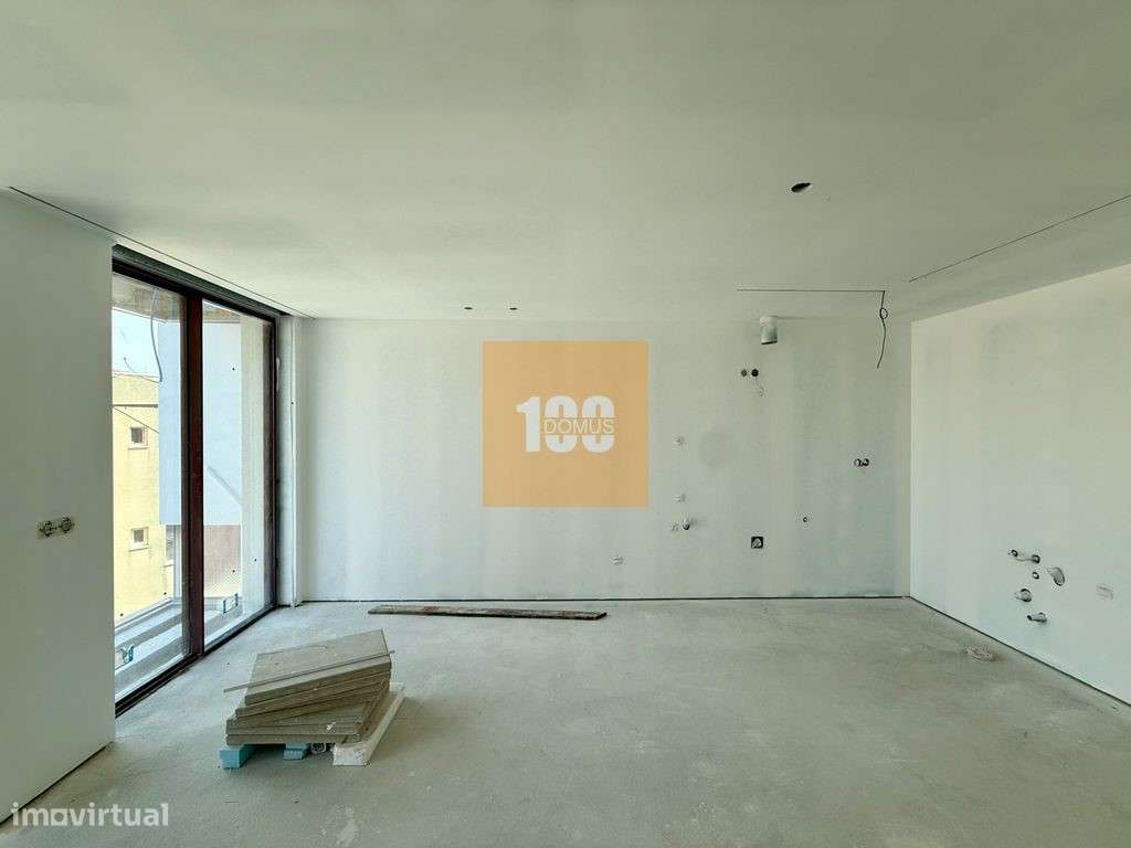 T2 com varanda - Capelo Residences-12