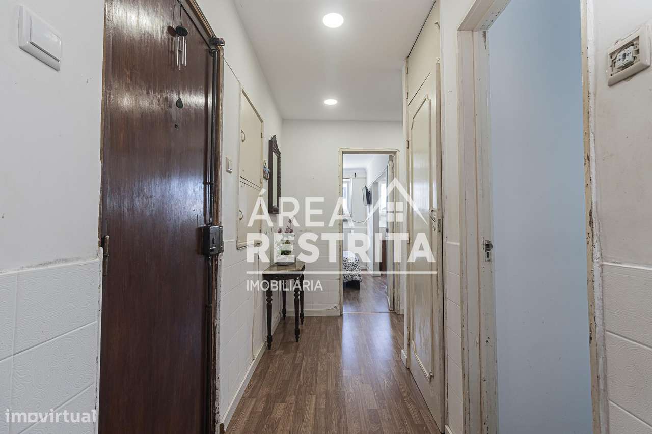 Apartamento T3 com Cave - Amadora-10