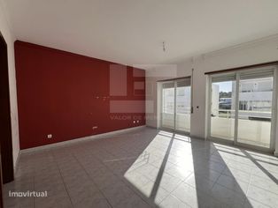 APARTAMENTO T2 - CHINICATO - LAGOS