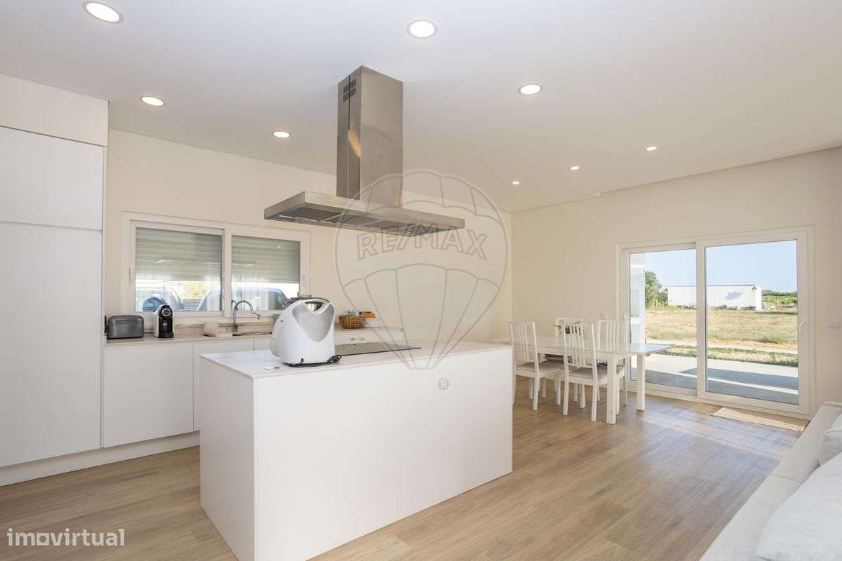 Moradia T4 para venda-4