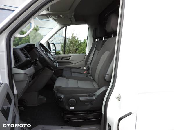 Volkswagen Crafter - 13