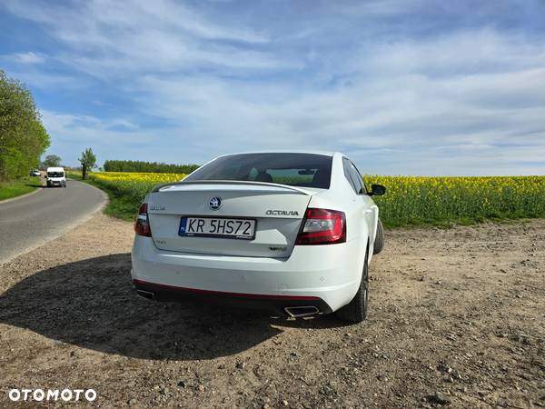 Skoda Octavia 2.0 TDI 4x4 RS DSG - 17