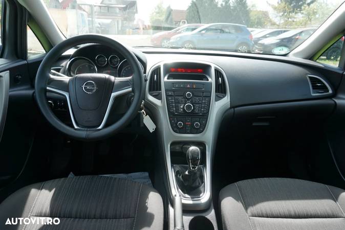 Opel Astra 2.0 CDTI DPF Innovation - 14