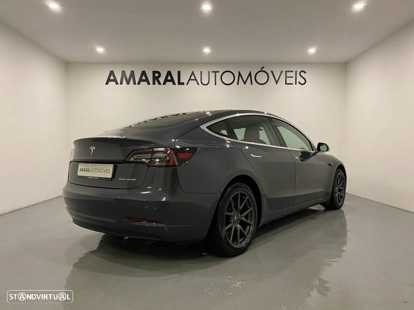 Tesla Model 3 Long-Range Dual Motor AWD - 4