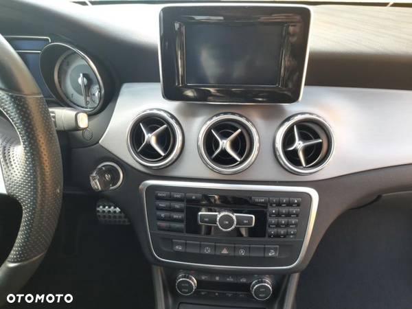 Mercedes-Benz GLA 220 CDI 4-Matic - 14