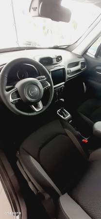 Jeep Renegade 1.5 T4 mHEV Limited FWD S&S DCT - 9
