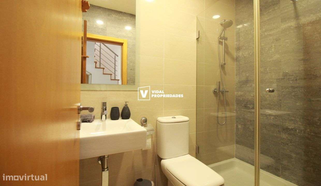 Moradia T3 com piscina e garagem-6