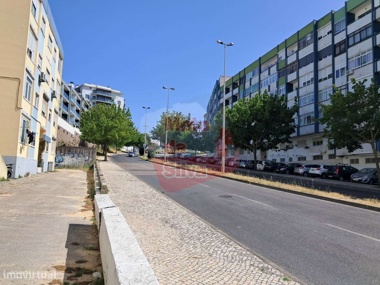 Excelente Apartamento T2 no Feijó Almada-15