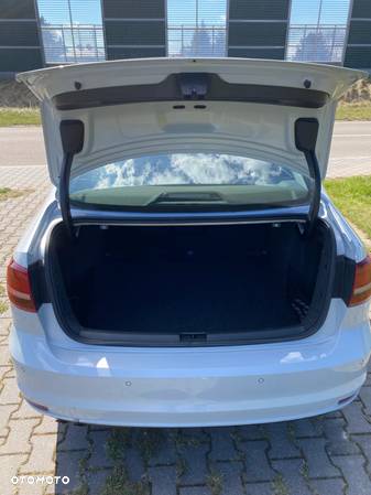 Volkswagen Jetta 2.0 TDI DPF BMT Comfortline DSG - 6