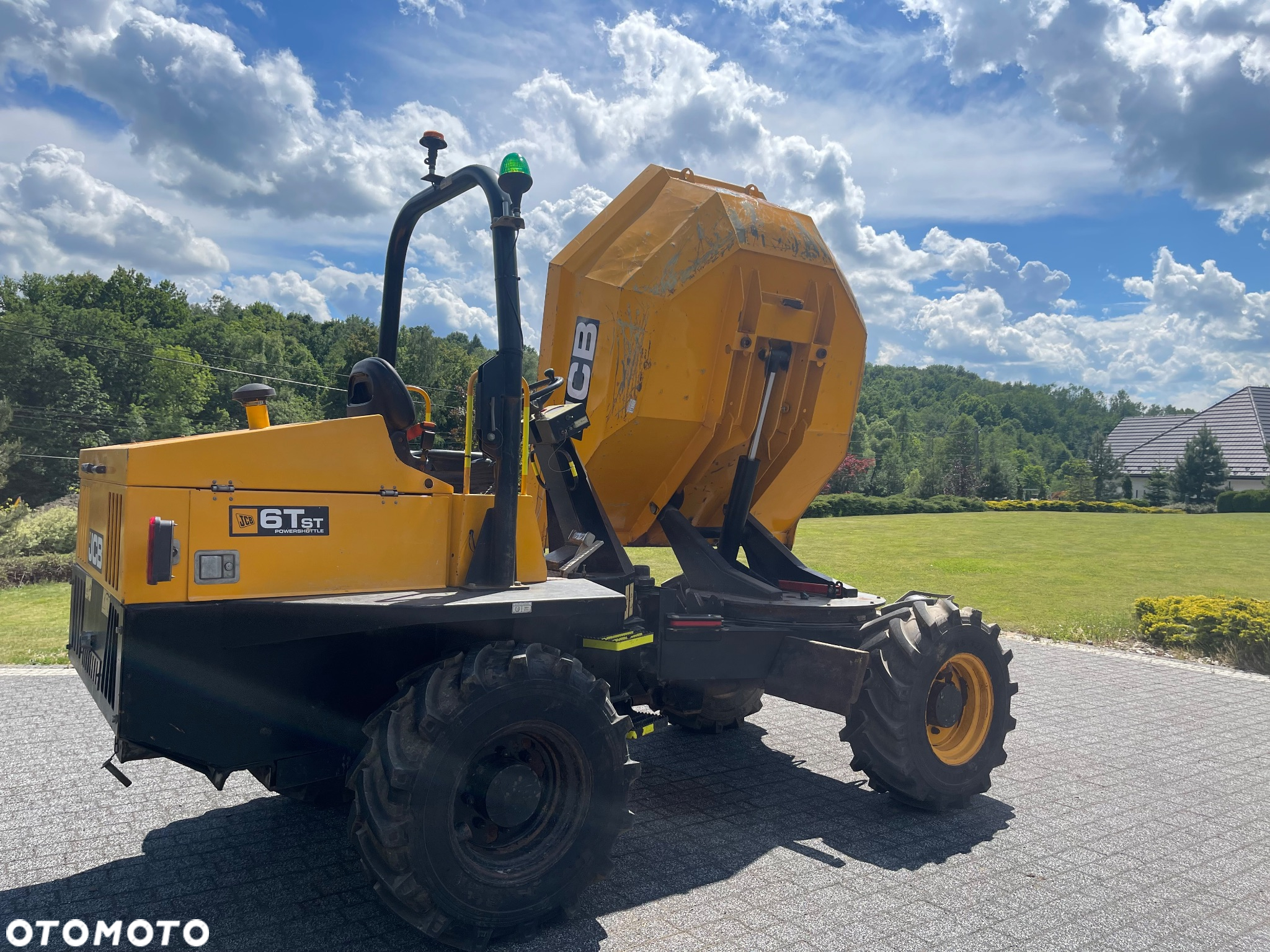 JCB 6TST - 8