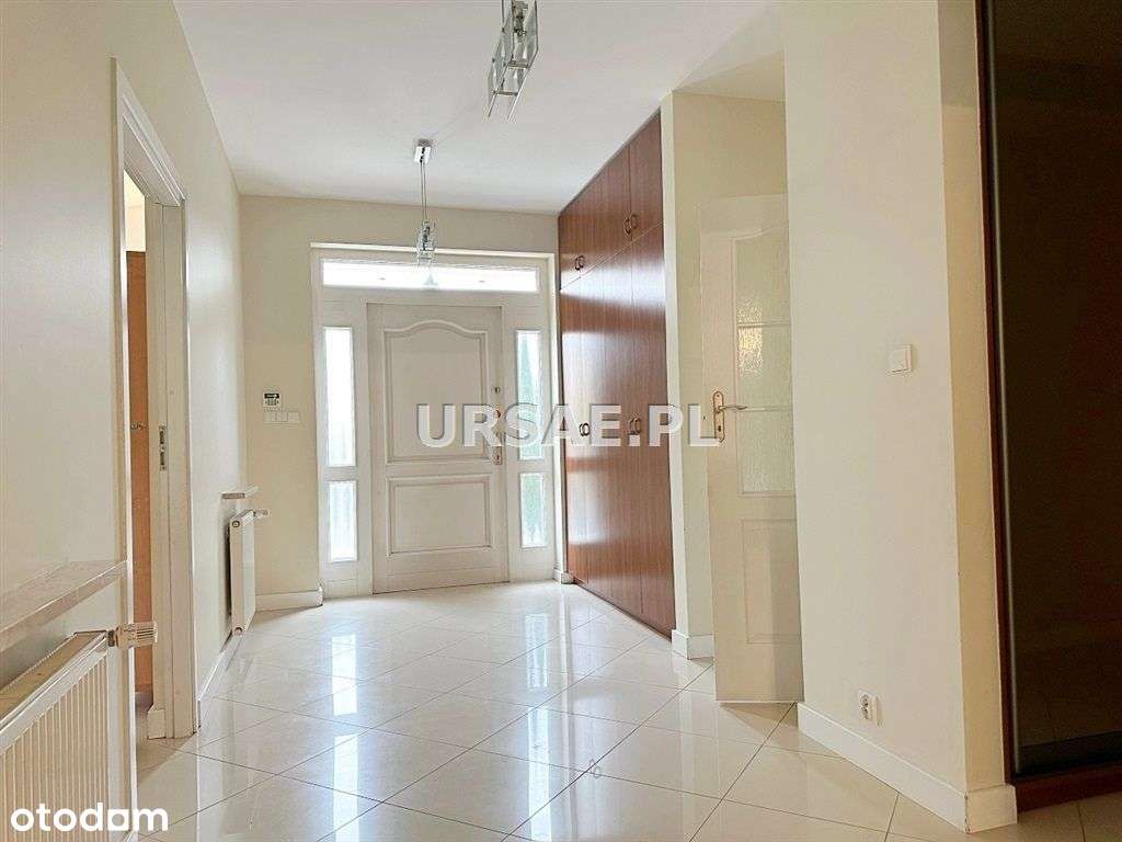 Komfortowy Dom Przy Pięknej Ulicy W Konstancinie - Pełny obrazek: 4/15