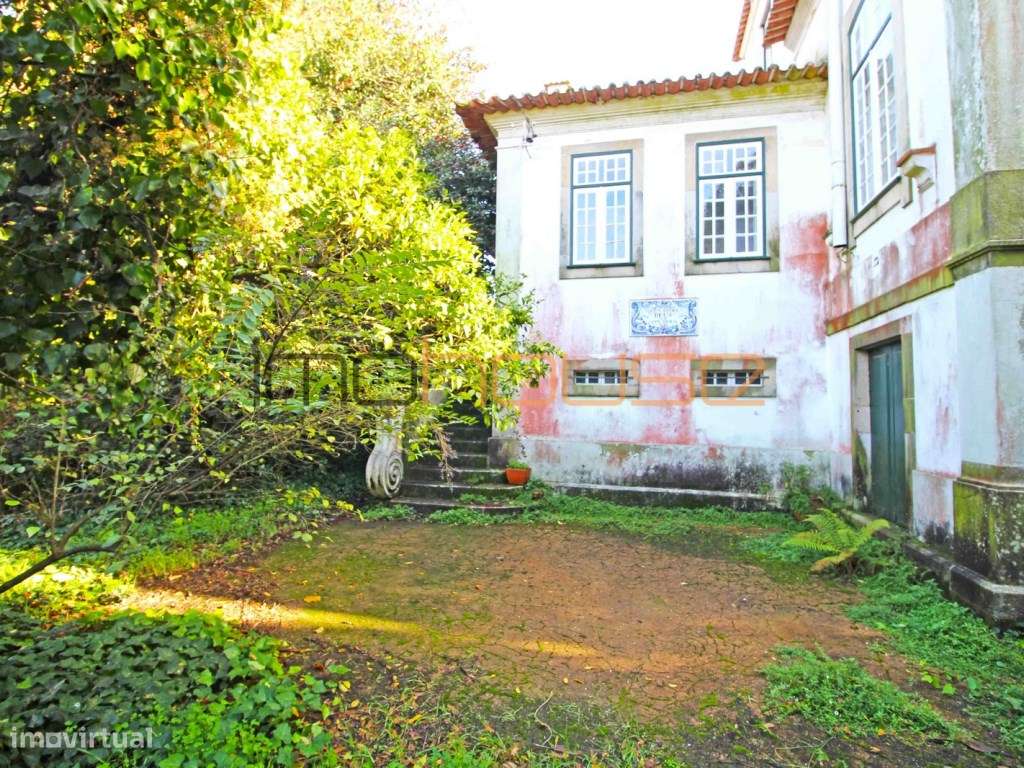 Casa senhorial do século XIX ( Zona Espaço Central II)-10