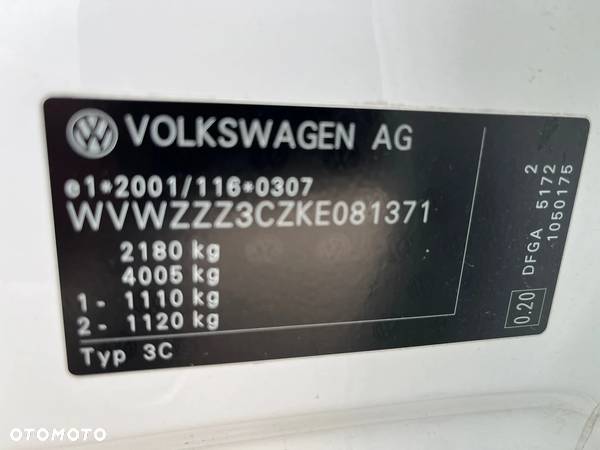 Volkswagen Passat Variant 2.0 TDI SCR DSG BlueMotion Comfortline - 36