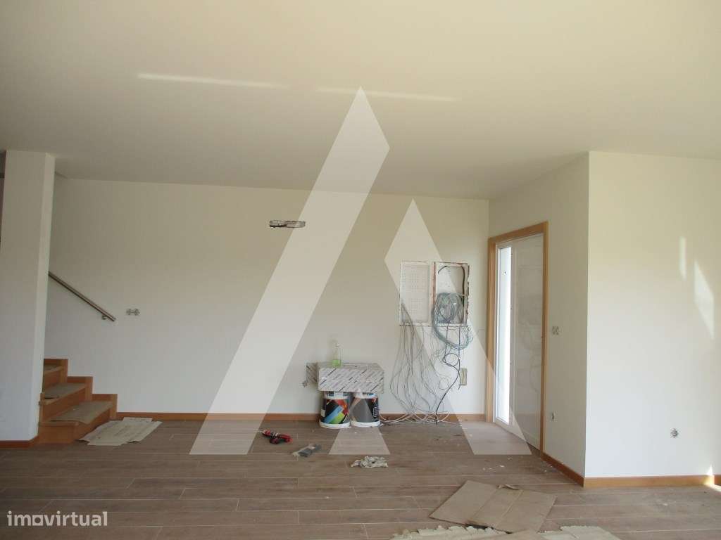 Moradia T4, no Troviscal - Grande imagem: 5/15