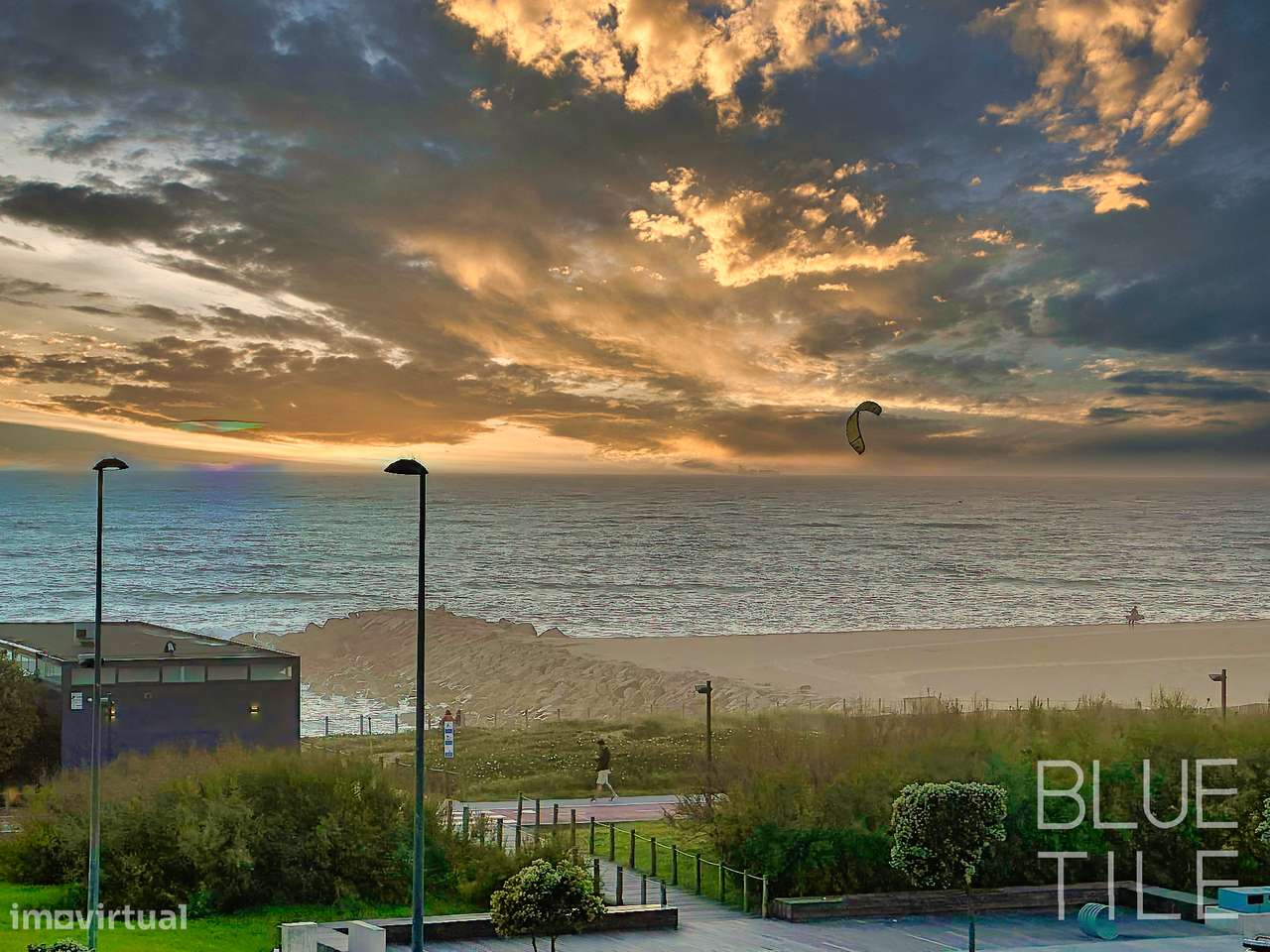 Apartamento T3 – último piso, garagem fechada, primeira linha de praia-50