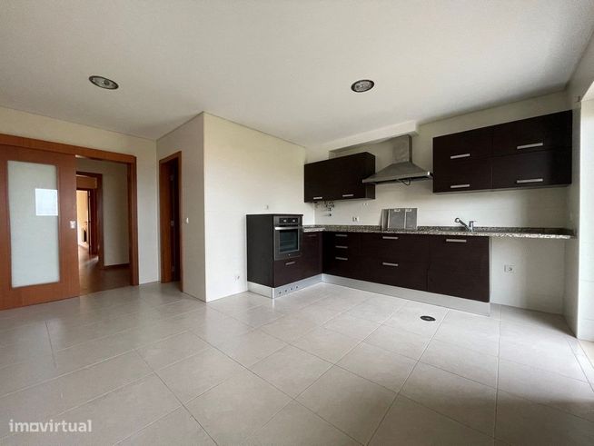 Apartamento T3 com garagem dupla – São Bernardo-5