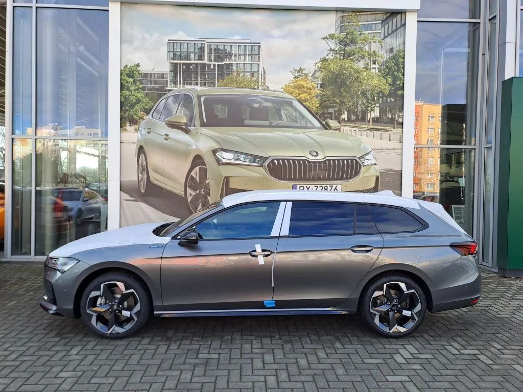 SKODA SUPERB 2.0 TSI 204KM DSG SPORTLINE, RP2025, dostępny od ręki