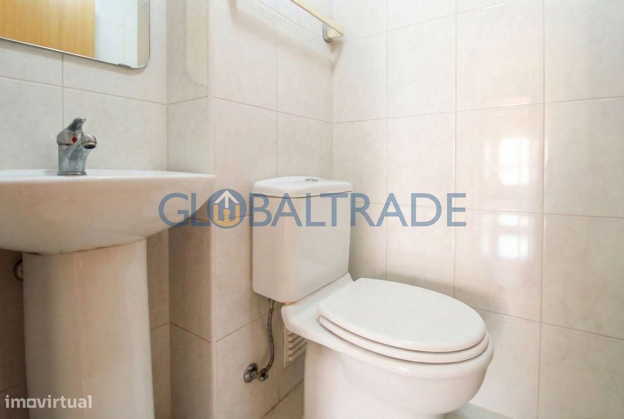 Apartamento T3 Renovado - Condomínio Fechado em Rio Tinto-34