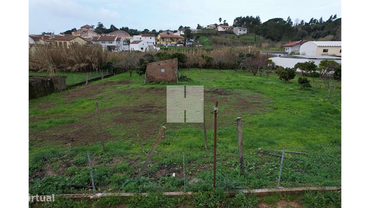 Terreno com projecto aprovado - Grande imagem: 2/10