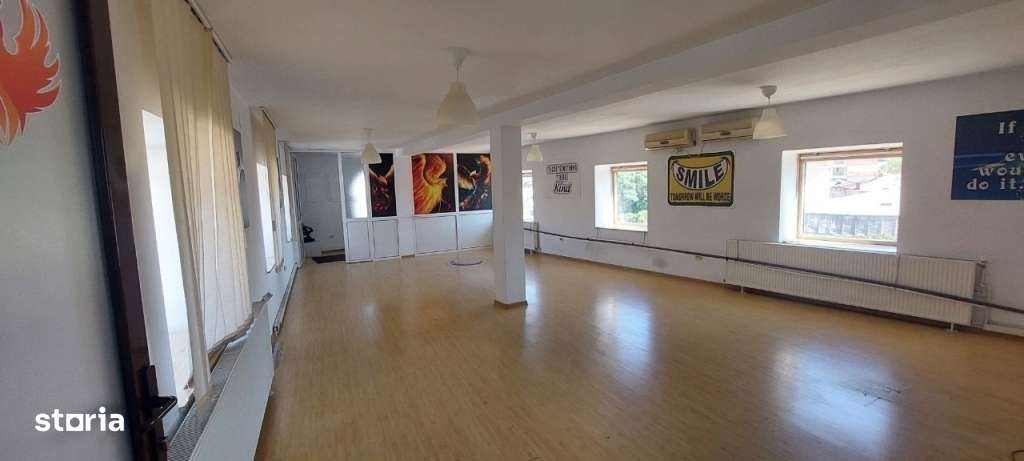 Spațiu Central ! - Imagine principală: 5/6