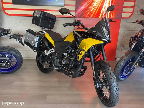 Macbor Montana XR1 125 Trail 125 (Carta de Carro) - 11